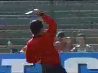 Video - Cel mai haios arbitru !