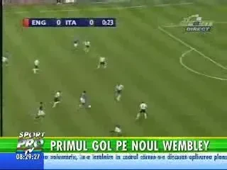 Video - Pazzini scrie istoria pe Templul fotbalului , noua arena Wembley