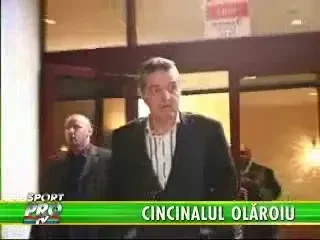 VIDEO - BECALI: "OLAROIU NU PLEACA!"