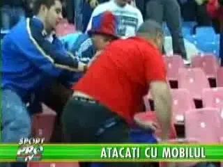 DINAMOVISTII - ATACATI CU TELEFOANE MOBILE