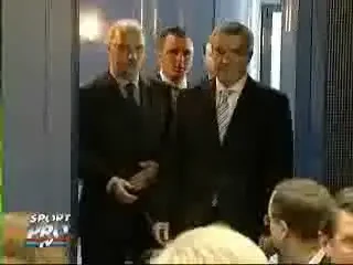 Tariceanu il pastreaza pe Belu ca sef al sportului!