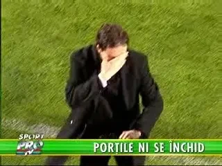 Suntem peste tot acasa / Portile ni se ... inchid !