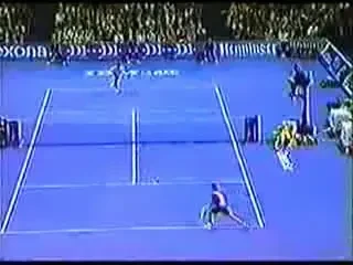 Agassi a confundat-o pe Steffi Graf cu o minge de tenis!