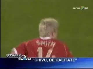 Chivu - pedepsit cu morcovi de suporterii Romei!