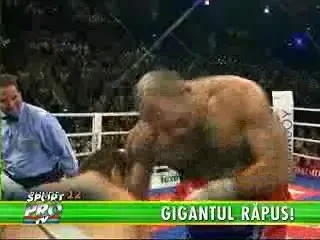 Valuev a fost invins - Chagaev e noul campion mondial la box