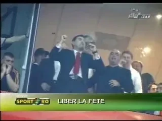 DINAMOVISTII AU LIBER LA FEMEI