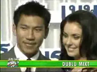 Miss Univers 2005 se implica in tenis