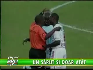 ARBITRUL SARUTAT DIN DRAGOSTE