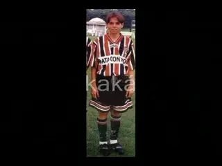 Real si Barca se bat pe Kaka