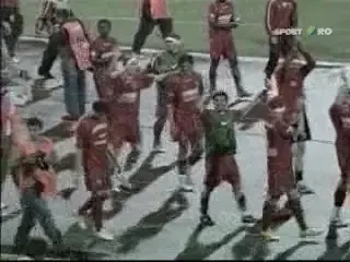 Mircea Rednic - Cu mainile curate