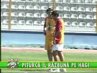 Piturca - o bate pe Slovenia in numele lui Hagi