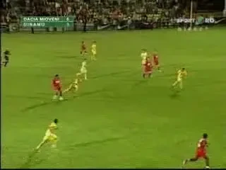 Vezi cel mai frumos gol din amicalul Dacia Mioveni 0 - 4 Dinamo