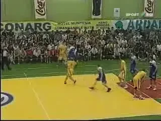 Asesoft - de neinvins : Pitesti 74 - 82 Asesoft