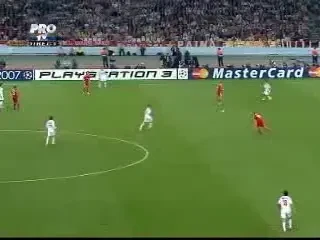 Vezi Mega-Ratarea lui Gerrard din repriza secunda