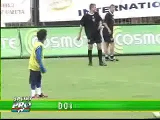 Becali: Elton e un circar! Il dau cu 500.000