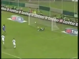 Luca Toni a semnat cu Bayern Munchen