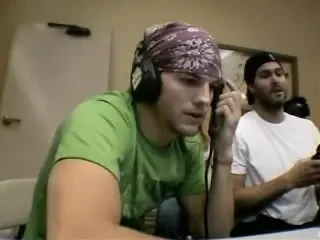 Triple H pacalit de o mireasa!