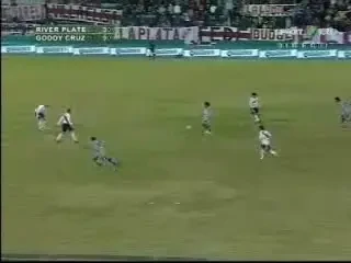 River Plate a cedat cu Belluschi si Carrizo titulari: River 0-1 Godoy