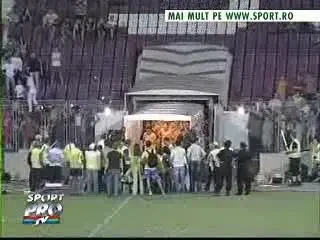 Generatia de aur le ia fata lui Mutu si Chivu