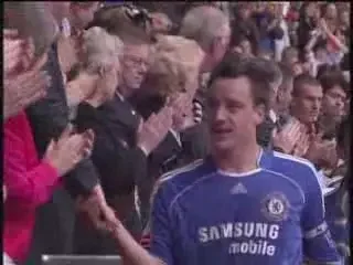 Chelsea a facut bucati trofeul FA Cup