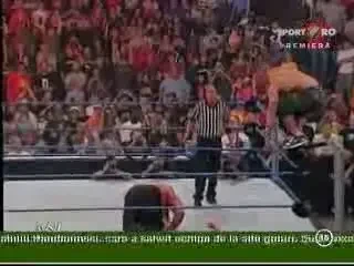 Cena l-a invins pe Khali