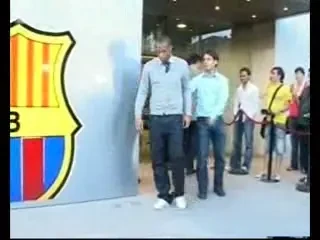 Vezi prezentarea lui Henry la Barcelona!