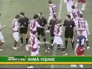 Bergodi: Trebuie sa muncesti pentru a fi titular