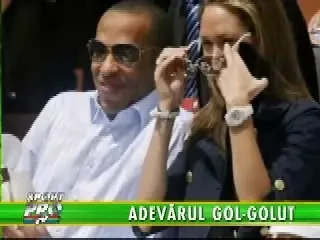 Sotia lui Henry s-a dezbracat de bucurie ca a ajuns la Barcelona