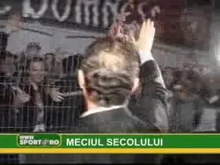 BORCEA: PE GIGI BECALI IL BAT SI CU PICIORUL IN GHIPS