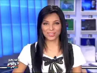 Dica: Suporterii sunt vinovati ca s-a jucat cu tribunele goale