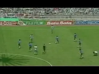 Maradona - Mana lui Dumnezeu , poate lovi din nou!