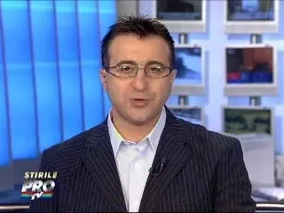 Zaharia centreaza, Zaharia da cu capul!