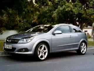 Ti-ai arunca animalul de companie pentru o masina?