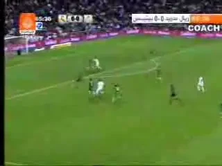 Bestia duce Realul pe primul loc: Real Madrid 2-0 Betis Sevilla