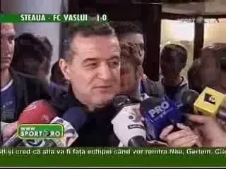 Becali: Eu l-am expus pe Ovidiu Petre in fata galeriei!