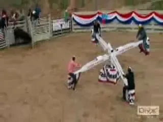 Rodeo zburator! Vezi un clip senzational!