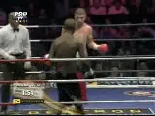 Vezi sarbatoarea de la finalul luptei lui Lucian Bute!