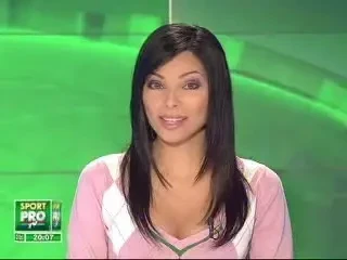 Iubitul Gabrielei de la Cheeky Girls il provoaca pe Hagi la fotbal
