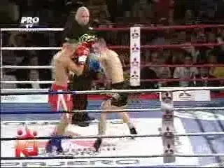 Pumni si spectacol! Andrei Buda l-a devastat pe francezul Patrick Rizzone!