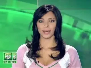 Vezi cum arata frumusetile care le vor face galerie lui Mutu si Chivu la Euro!