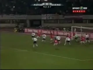 Crouch face diferenta: Austria 0-1 Anglia