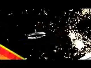 Combinatia perfecta: masini si femei in bikini