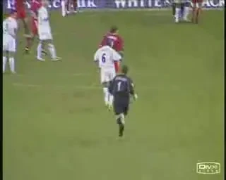 Esti portar? Da-i drumul la joc! Si portarii au momentele lor de glorie