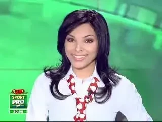 MOS CRACIUN S-A APUCAT DE FOTBAL SI II FACE CONCURENTA LUI RONALDINHO