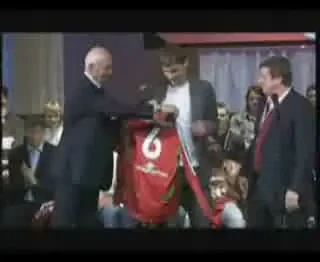 Vezi un film cu cel mai nou jucator transferat de Chelsea!