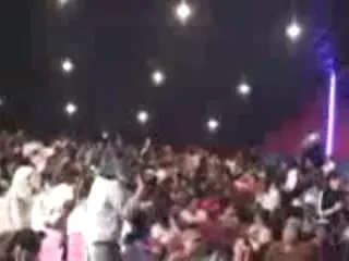 Te-a suparat cineva? Invata cum sa-l "altoiesti" in ritmul muzicii!