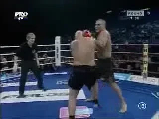 Torok nu si-a dezamagit fanii: l-a batut pe cehul Dusek! VEZI REZUMAT