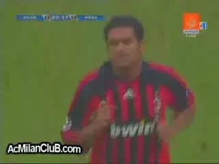 Milan, salvata de un junior: Paloschi a marcat dupa cateva secunde. Vezi supergolul lui Paloschi