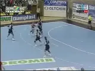 Oltchim Chyor : Oltchim 32-27 Gyor. Vezi rezumat