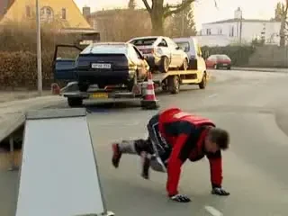 Cel mai sofer dintre soferi! Credeai ca nu se poate merge de la Bucuresti la Pitesti pe doua roti?